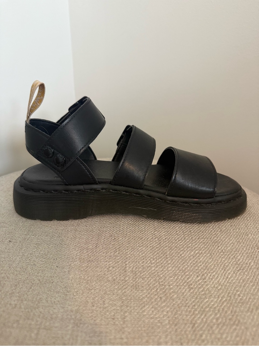 Dr. Martens Gryphon Vegan Leather Black Strap Sandals (size 6) - Picture 8 of 12